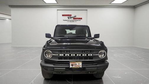 Shadow Black 2025 Ford Bronco Big Bend