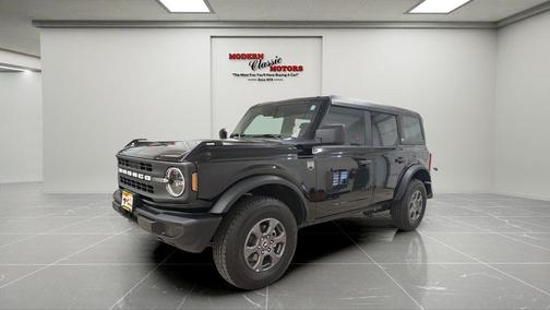 Shadow Black 2025 Ford Bronco Big Bend