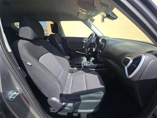 Steel Gray 2024 Kia Soul LX