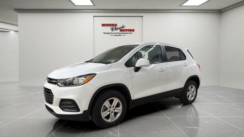 Summit White 2021 Chevrolet Trax LS