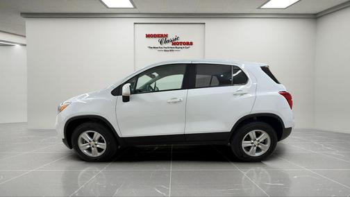 Summit White 2021 Chevrolet Trax LS