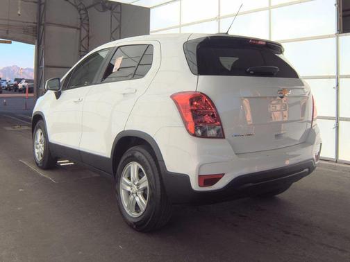 Summit White 2021 Chevrolet Trax LS