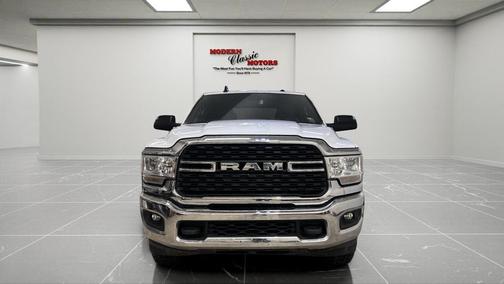 2022 RAM 2500 Big Horn Crew Cab 4x4 6'4' Box
