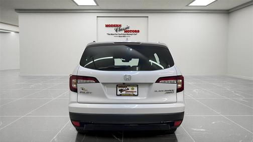 2022 Honda Pilot AWD Black Edition