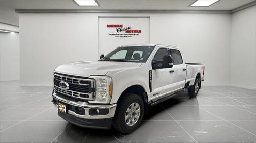 2023 Ford F-350 XLT