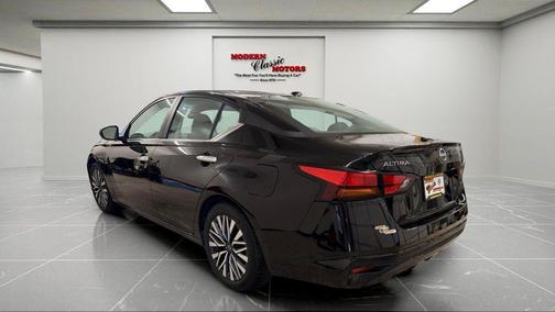 Super Black Clearcoat 2025 Nissan Altima 2.5 SV