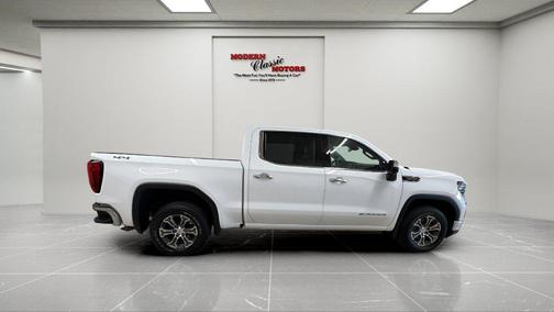 Summit White 2025 GMC Sierra 1500 SLT