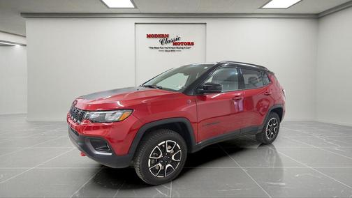 Red Hot Pearlcoat 2025 Jeep Compass Trailhawk