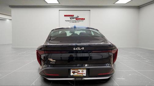 Aurora Black Pearl 2025 Kia K4 LXS
