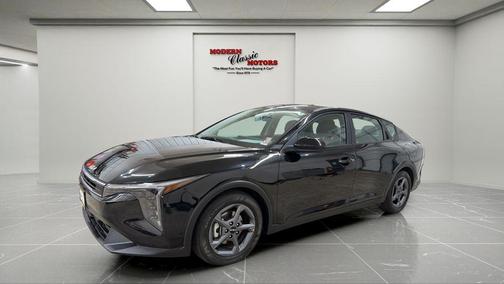 Aurora Black Pearl 2025 Kia K4 LXS