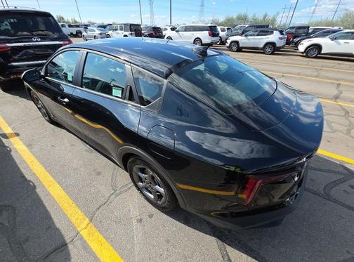 Aurora Black Pearl 2025 Kia K4 LXS