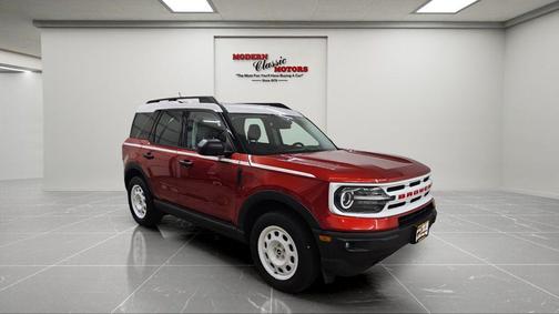 Hot Pepper Red Metallic Tinted Clearcoat 2024 Ford Bronco Sport Heritage