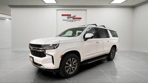 2023 Chevrolet Suburban LS