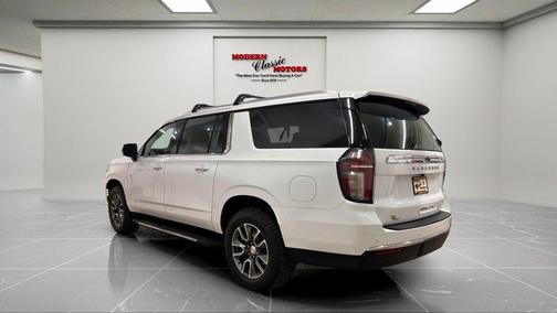 2023 Chevrolet Suburban LS