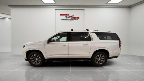 2023 Chevrolet Suburban LS