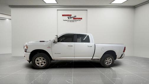 Bright White Clearcoat 2024 RAM 2500 Laramie Crew Cab 4x4 6'4' Box