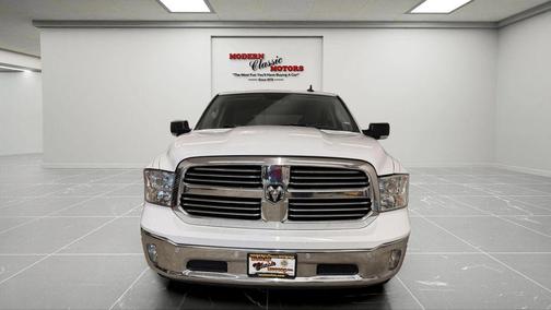 Bright White Clearcoat 2017 RAM 1500 Big Horn