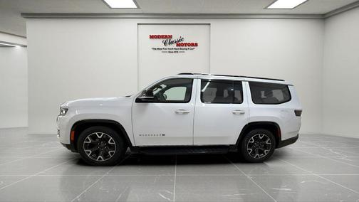 Bright White Clearcoat 2024 Jeep Wagoneer Series III 4x4