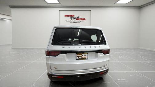 Bright White Clearcoat 2024 Jeep Wagoneer Series III 4x4