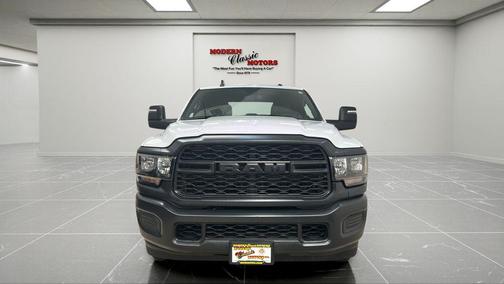 2024 RAM 2500 Tradesman Crew Cab 4x4 8' Box