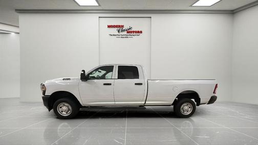 2024 RAM 2500 Tradesman Crew Cab 4x4 8' Box
