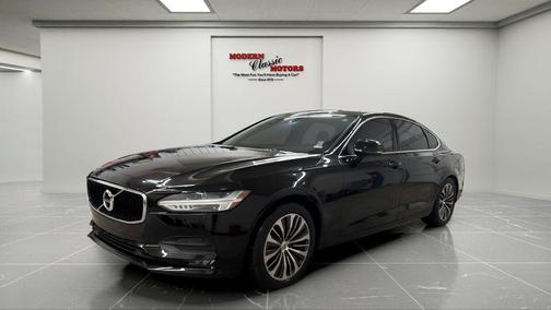 2020 Volvo S90 T6 Momentum