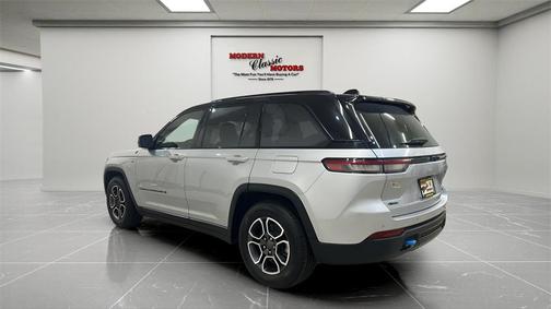 2024 Jeep Grand Cherokee 4xe Trailhawk