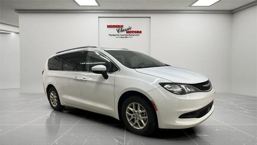 2021 Chrysler Voyager LXI