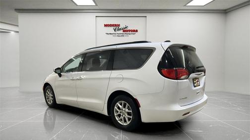 2021 Chrysler Voyager LXI