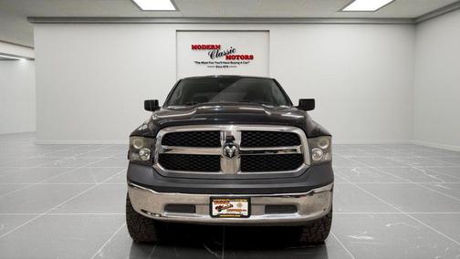 Brilliant Black Crystal Pearlcoat 2017 RAM 1500 Tradesman