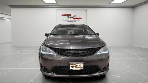 2020 Chrysler Pacifica Touring-L Plus