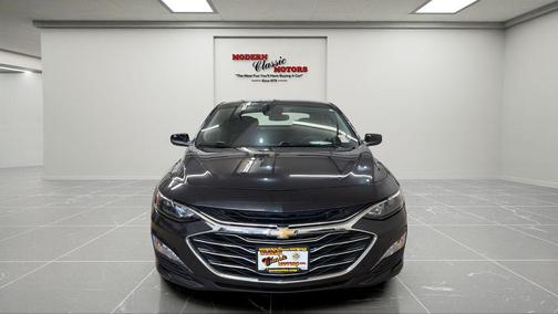 Dark Ash Metallic 2023 Chevrolet Malibu FWD 1LT