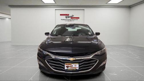 Dark Ash Metallic 2023 Chevrolet Malibu FWD 1LT