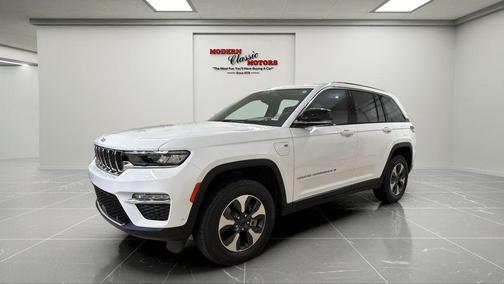 Bright White Clearcoat 2022 Jeep Grand Cherokee 4xe Base
