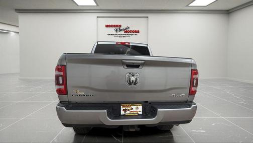 Billet Silver Metallic Clearcoat 2024 RAM 2500 Laramie Crew Cab 4x4 6'4' Box