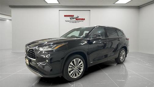 2024 Toyota Highlander Hybrid Platinum
