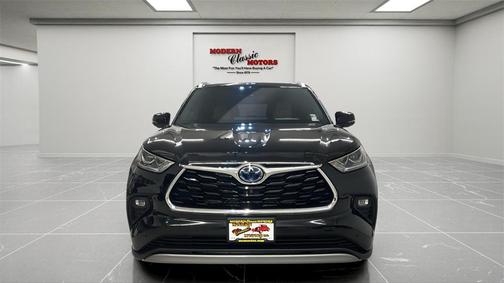 2024 Toyota Highlander Hybrid Platinum