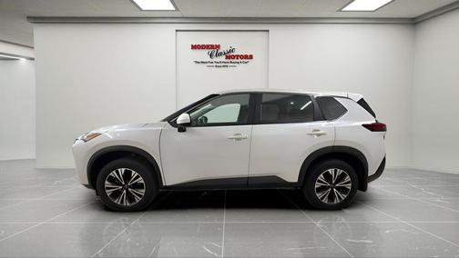 Pearl White Tricoat 2023 Nissan Rogue SV