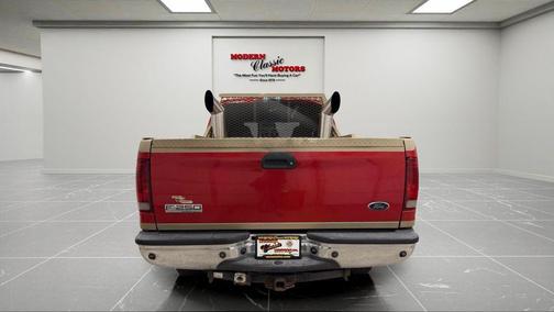 Red 2005 Ford F-250 Lariat