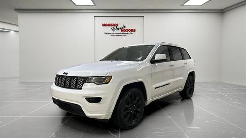 2022 Jeep Grand Cherokee Laredo
