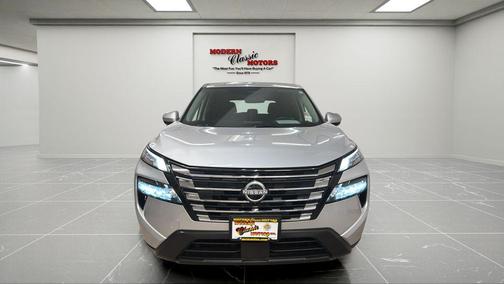 Brilliant Silver Metallic 2025 Nissan Rogue SV