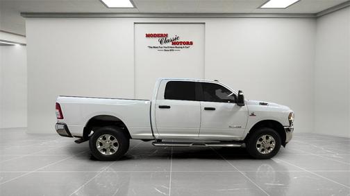 2023 RAM 2500 Big Horn Crew Cab 4x4 6'4' Box