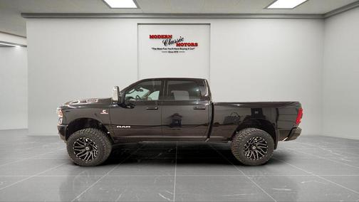 2024 RAM 3500 Laramie Crew Cab 4x4 6'4' Box