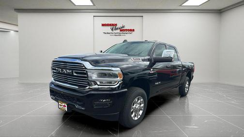 2024 RAM 3500 Laramie Crew Cab 4x4 6'4' Box