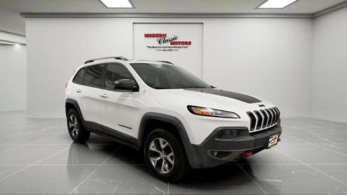 Bright White Clearcoat 2015 Jeep Cherokee Trailhawk