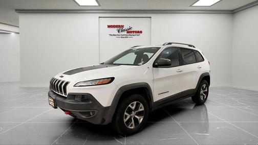 Bright White Clearcoat 2015 Jeep Cherokee Trailhawk