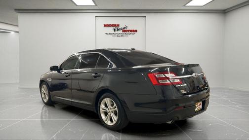 2015 Ford Taurus SEL