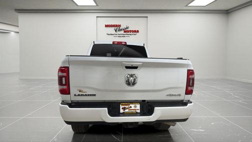 Bright White Clearcoat 2024 RAM 2500 Laramie Crew Cab 4x4 6'4' Box