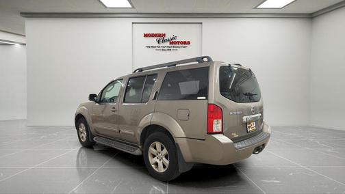 2009 Nissan Pathfinder SE