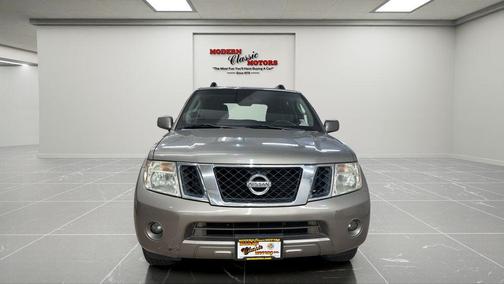 2009 Nissan Pathfinder SE